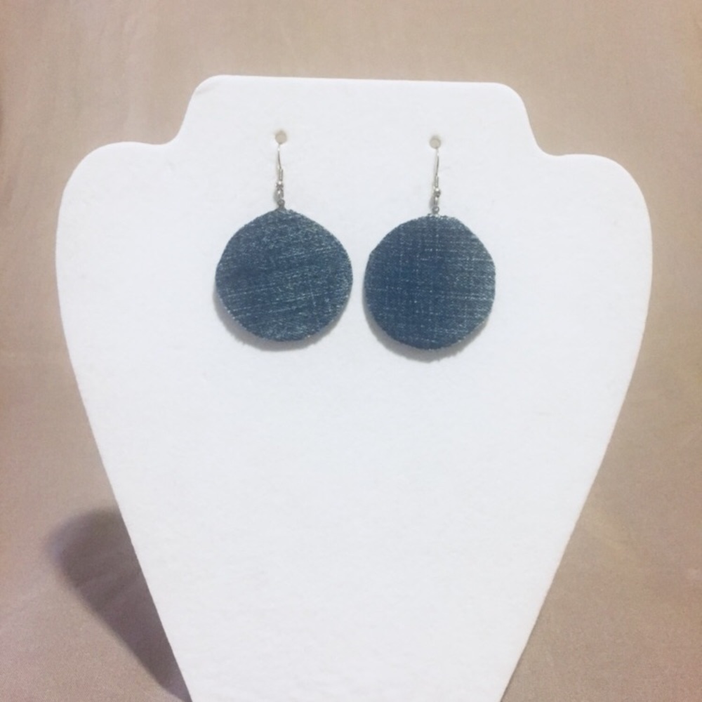 Custom earrings - Picture 7 of 8